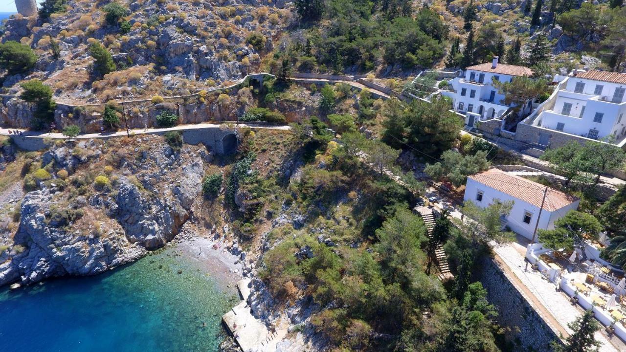 Douskos Beach House Leilighet Ýdra Eksteriør bilde